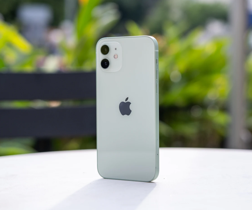 高平苹果手机维修分享iPhone 12 不慎落入水中如何处理 